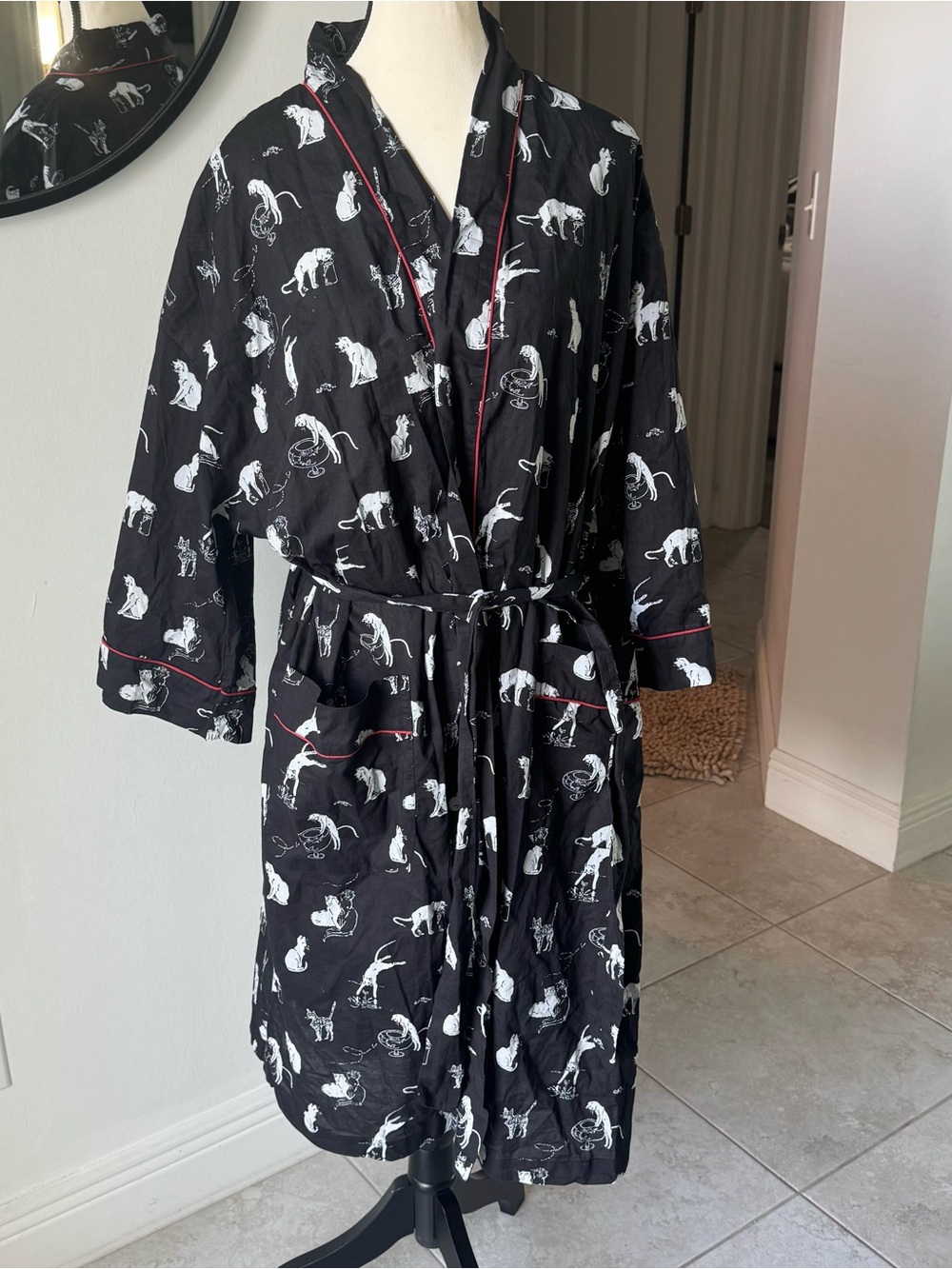 Black Cat-Print Women's Cotton Robe with Red Piping